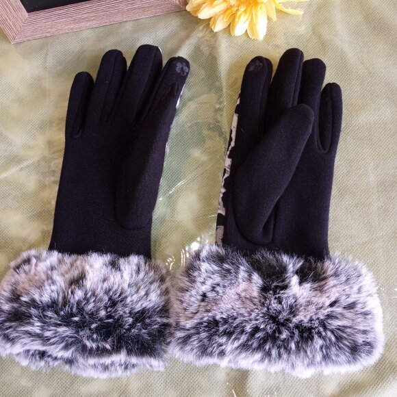 faux fur gloves - Picture 2 of 5